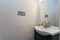 Half bathroom on the second floor:  the perfect addition for your comfort and ease during your stay!