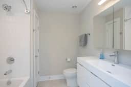 Unit 1 | Full bath attached to bedroom 3