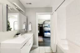 Nashville Luxe-Stay * Near Broadway * Group Dream - Image 2