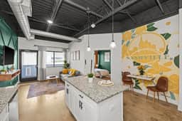 Ideal Nashville Base Near Downtown & Hospitals - Image 4