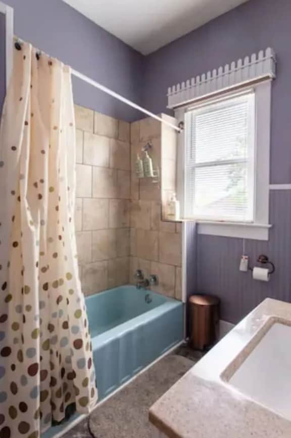 Classic bungalow in the heart of East Nashville! - Image 2