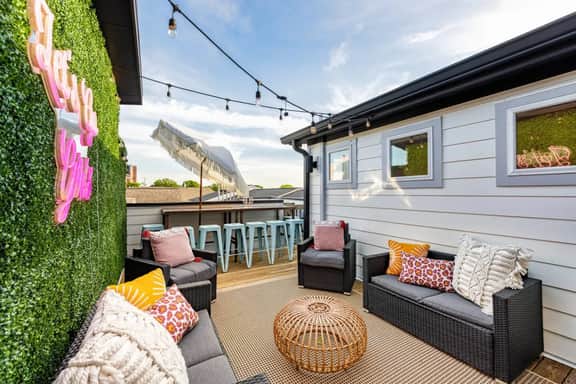 The Dolly Den! • Murals and Glam | Private Rooftop - Image 3