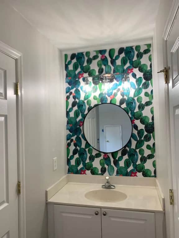 Private vanity/sink for bedroom 3