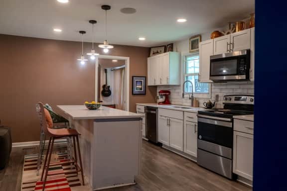 Color Me Nashville Home | Art-Filled Near Downtown - Image 4