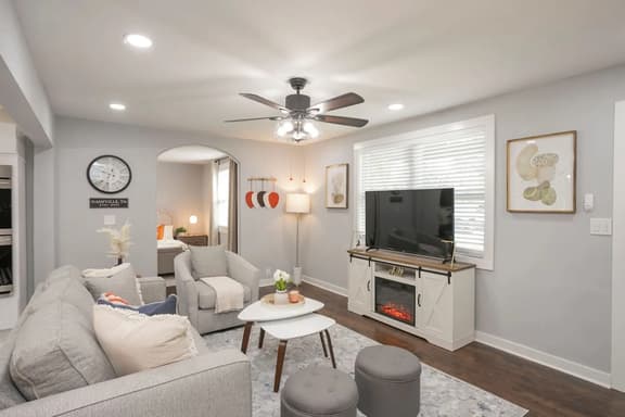 * Charming & Pristine * Renovated 3BR * Near DT! - Image 1